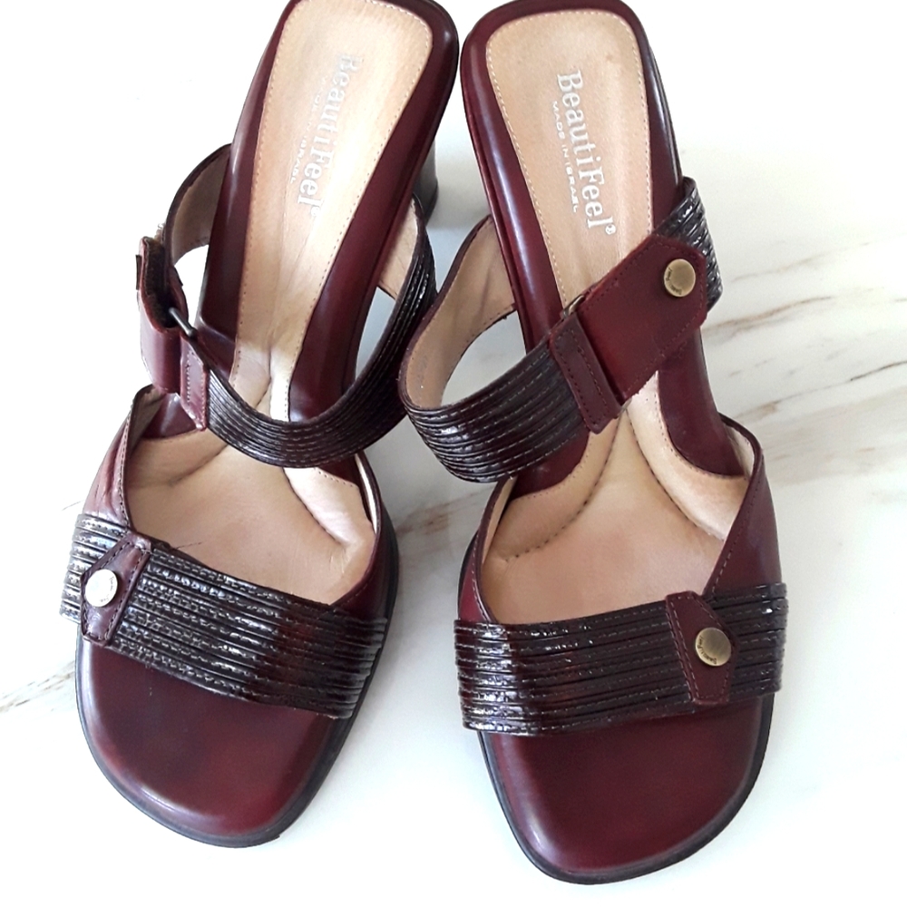 BEAUTIFEEL BURGUNDY STRAP SANDAL SZ 9 (EU 40)